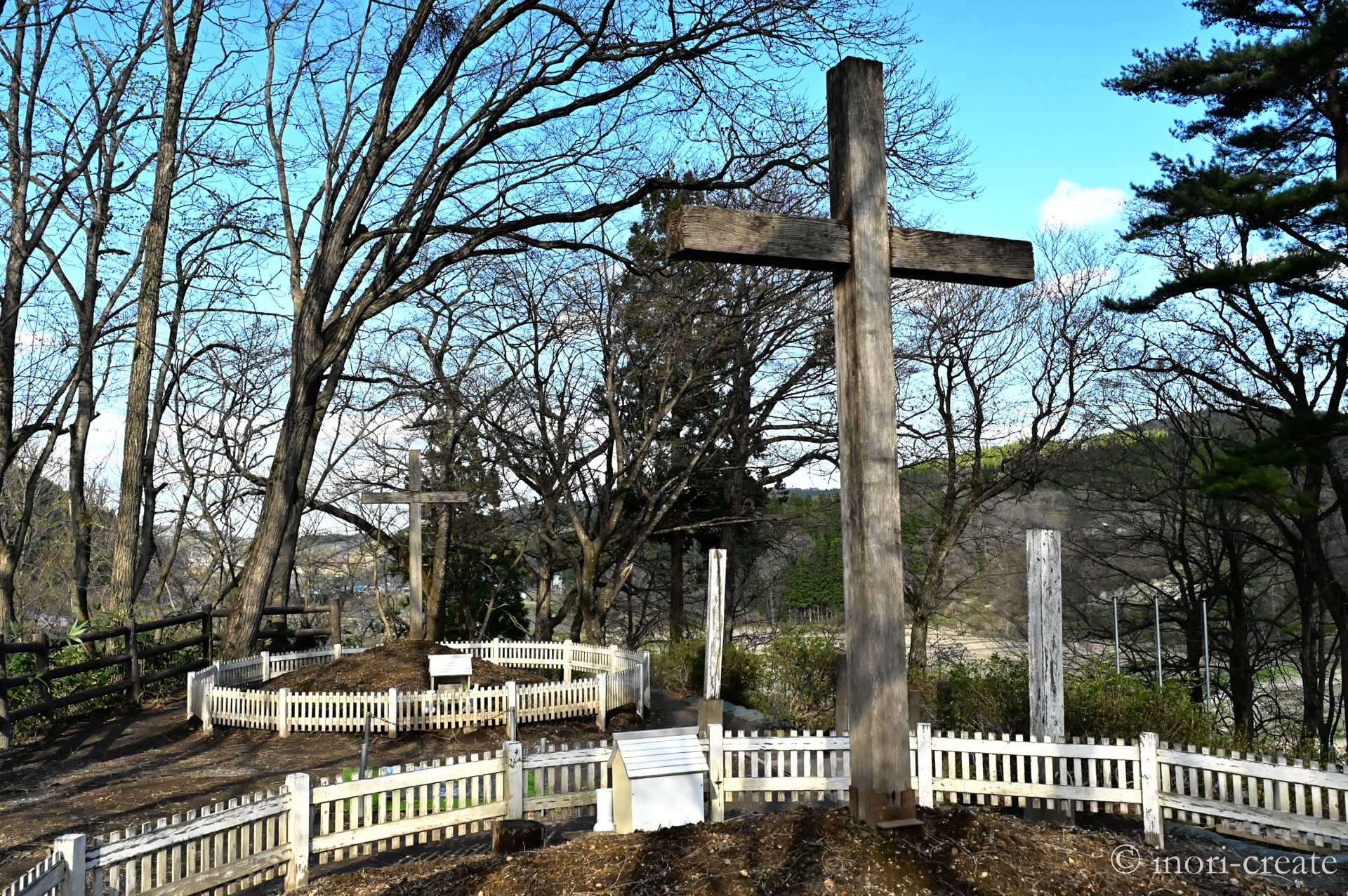 青森県新郷村イスキリのお墓とキリストお墓