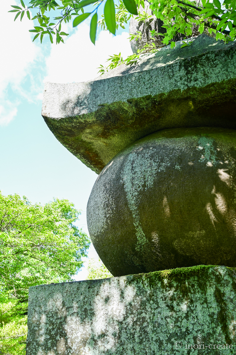 京都石清水八幡宮の航海五輪塔