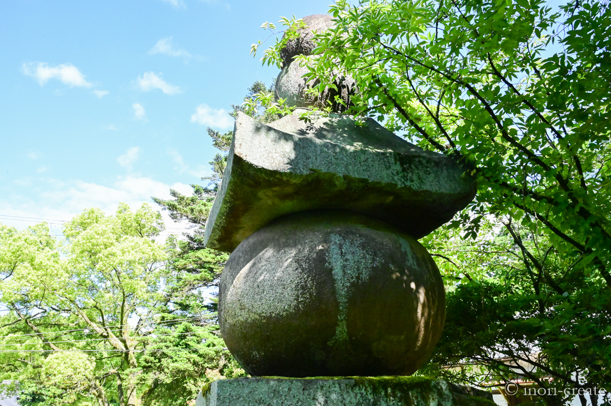 京都石清水八幡宮の航海五輪塔