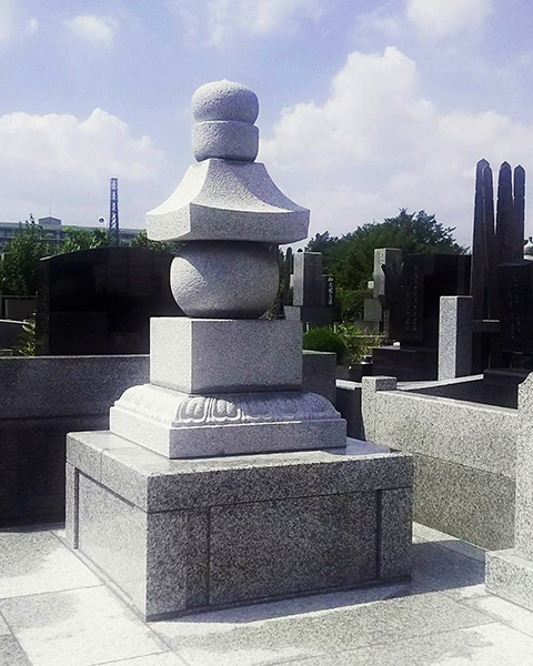 山中英明